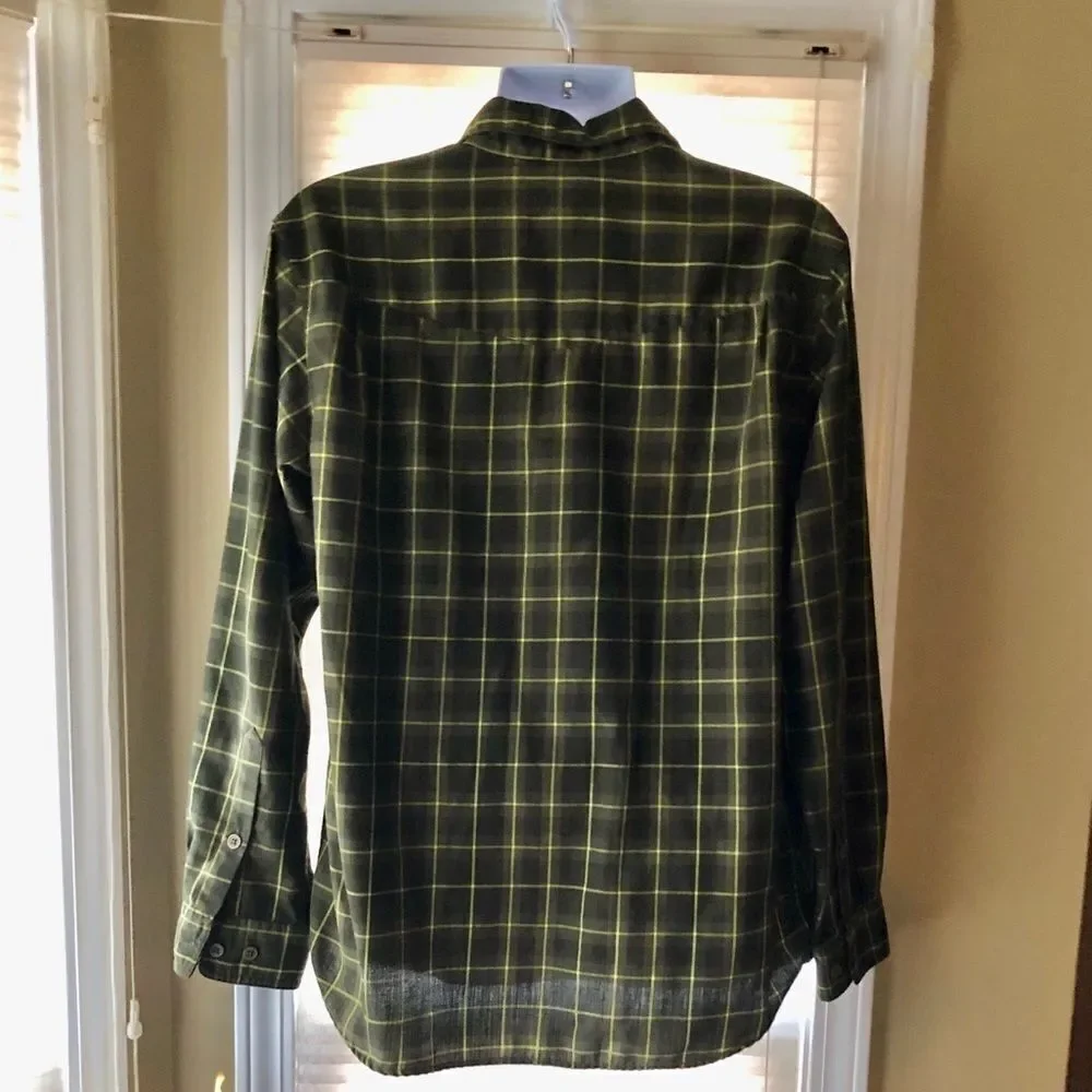 Columbia Button Down w/collar Shirt - Picture 2 of 3